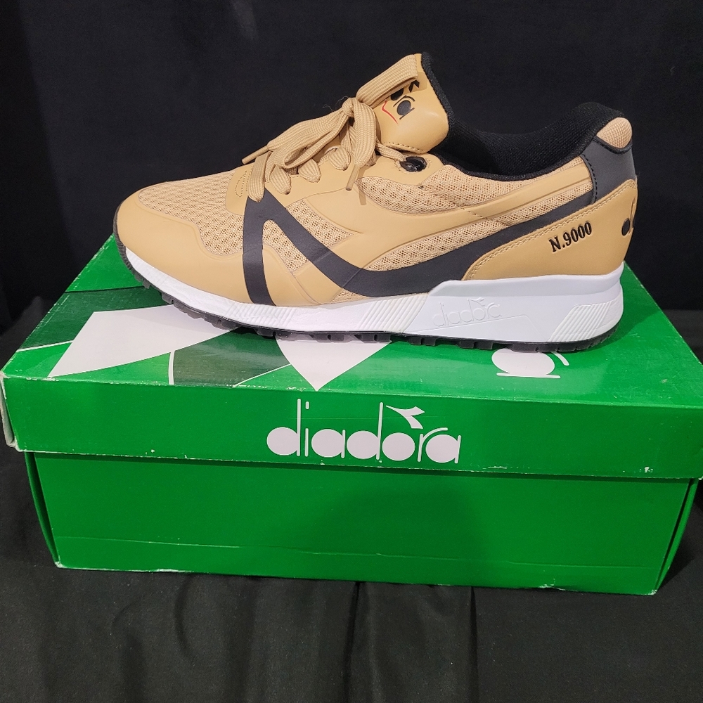 Diaspora Men's Running Sneakers